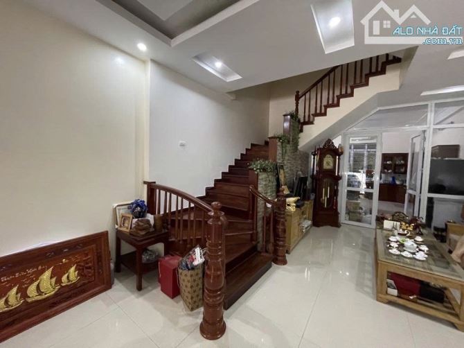 HÀNG HOT - NHÀ MẶT PHỐ TRỊNH VĂN BÔ - GIÁ TRONG NGÕ!  Tuyến đường đôi hiếm - 1