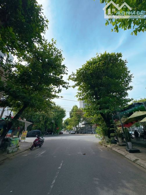 Bán đất tặng kèm nhà cấp 4 mặt tiền Lương Văn Can - 1