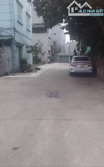 🏡 BÁN NHÀ LIÊN MẠC – GIÁ TỐT NHẤT KHU VỰC – CHỈ 5..TỶ 📍 Diện tích: 45m² – Mặt tiền: 4,8 - 1