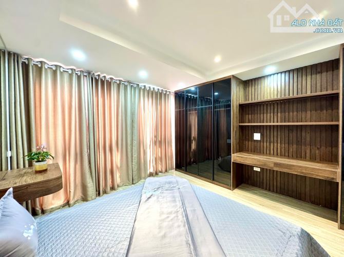 MINH KHAI - NHÀ ĐẸP 7T THANG MÁY - LÔ GÓC - 4 NGỦ - NỘI THẤT ĐẸP - CHỈ 30M RA Ô TÔ - 13
