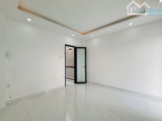Căn nhà đẹp mới nhất ngay Đường Số 5, Thủ Đức. Giá: 2 Tỷ 890 / 55.2m2. SHR, hẻm 5m thông - 12