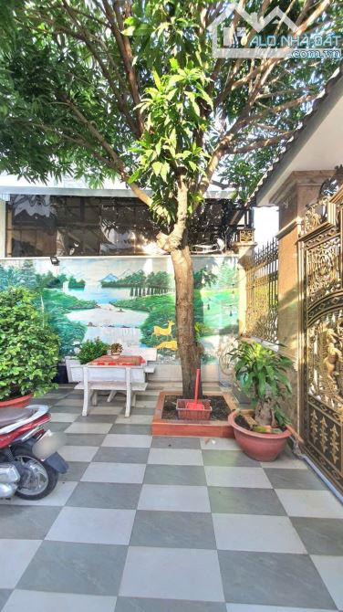 CHỦ ĐỊNH CƯ CẦN BÁN GẤP BIỆT THỰ  4 TẦNG KDC ĐẠI PHÚC - BÌNH CHÁNH, 10x24, 24 TỶ - 2