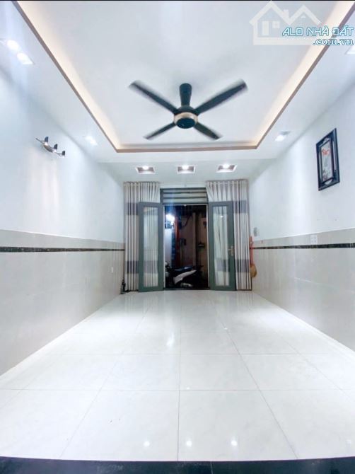 Bán nhà Phan xích Long Phú nhuận - 38m2 - 5 tầng - 7,7 tỷ - 2