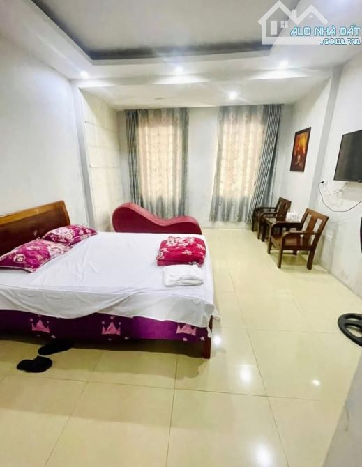 Cần bán nhà mặt phố Khương Thượng 6tầng thang máy full nội thất. - 2