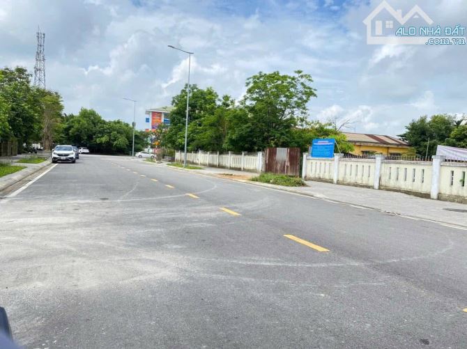 🔥🔥Bán đất 105m2 kiệt oto Đường Nguyễn Khoa Vy - trục Lâm Hoằng 👉 2 tỷ x - 2