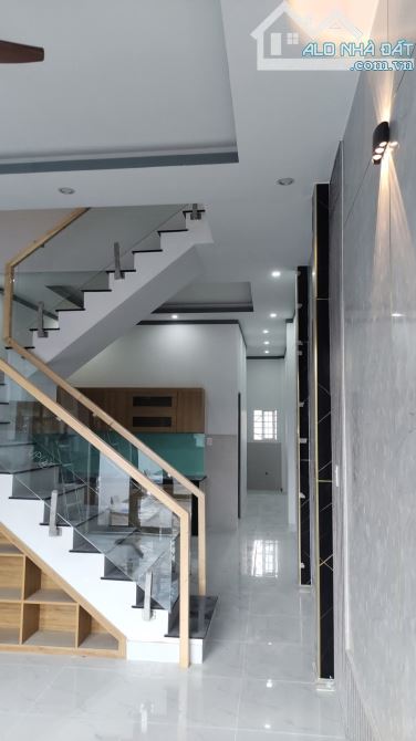 Nhà gần ngã 3 đèn vàng Changshin vị trí đẹp mặt đường thông thoáng 6 mét. - 2