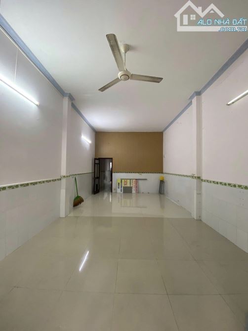 Siêu hot nhà đẹp tại Lê Thị Lơ, Tân Hiệp 102m2 giá 967 triệu , sổ hồng riêng - 2