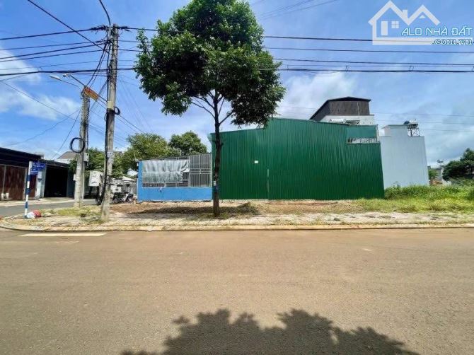 Đất Góc 2 mặt tiền Nguyễn Cơ Thạch - Triệu Quang Phục - BMT - 2