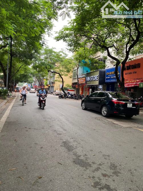 MẶT PHỐ NÚI TRÚC - BA ĐÌNH - KINH DOANH SẦM UẤT - KHU PHỐ HUYỀN THOẠI - DT 50m, 5T. 29,99T - 2