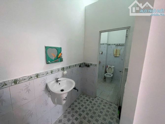 Nhà HOÀN CÔNG Phú Lợi : DT. 4.5 x17 tc 60m 3pn 2wc nhà full nội thất - 2