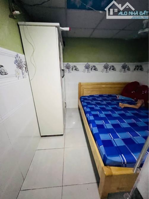 Vỡ nợ nên bán gấp căn nhà đầy kỉ niệm của gia đình, nhà ở Hóc Môn, DT56m2, giá 690 triệu. - 2
