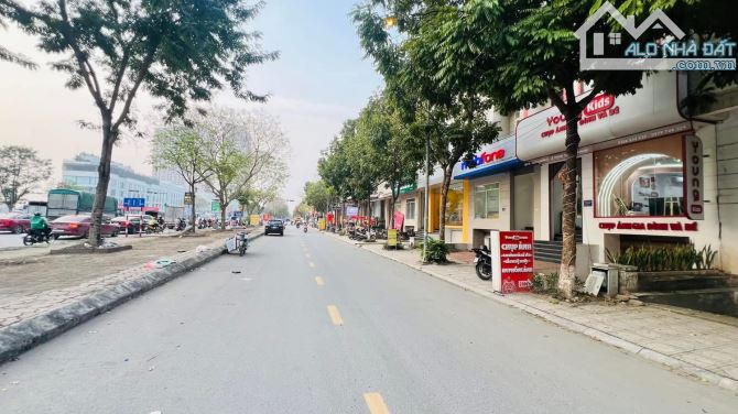 BÁN GẤP SHOPHOUSE MẶT PHỐ LÊ TRỌNG TẤN - GẦN VIN TÂY MỖ - KD TỐT. 120m2 x 5T- GIÁ 45,5 TỶ. - 2