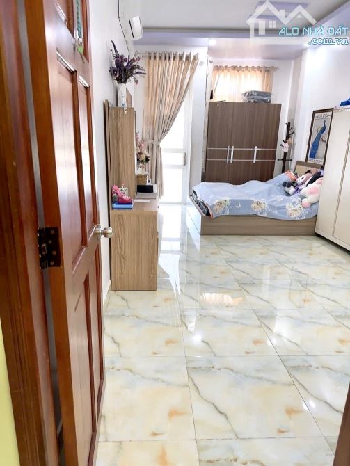 🚘 Nhà hẽm Oto ngay Bùi Mình Trực, Q.8 - 60m2 4 tầng còn mới chỉ với 6️⃣.8️⃣ tỷ còn TL! - 2