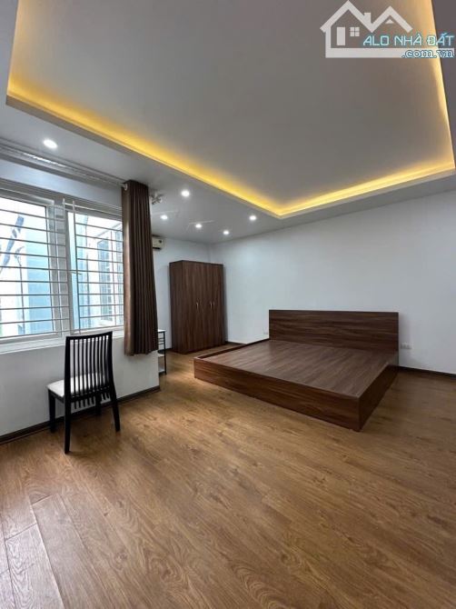 - KHU  PHÂN LÔ - Ô TÔ ĐỖ CỬA VÀO NHÀ - NGÕ THÔNG Ô BÀN CỜ - GẦN PHỐ NGUYỄN CHÍ THANH - 2 T - 2