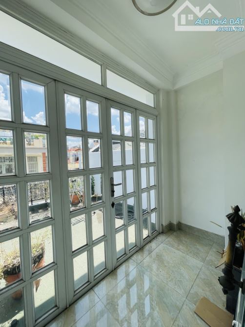BÁN NHÀ QUẬN 3 • HẺM Ô TÔ • 40M2 - 5 TẦNG - SỔ VUÔNG VỨC - 20M RA MẶT TIỀN - 2