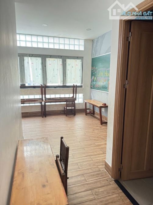 Vị Trí Vàng! 52m2 - 3.8x16 - 3 tầng - 4PN - Bạch Đằng sát Ngã tư Hàng Xanh - P25 - 8.2 tỷ - 2