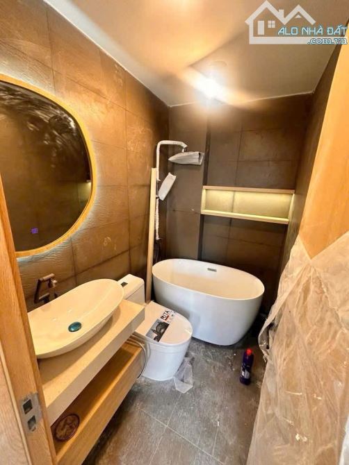 🔥SIÊU HOT LUÔN MN ƠI 🔥NHÀ ĐẸP 5 TẦNG BTCT - TRƯỜNG SA PHÚ NHUẬN - DTSD 105M2- 7.6TỶ🌸 - 2