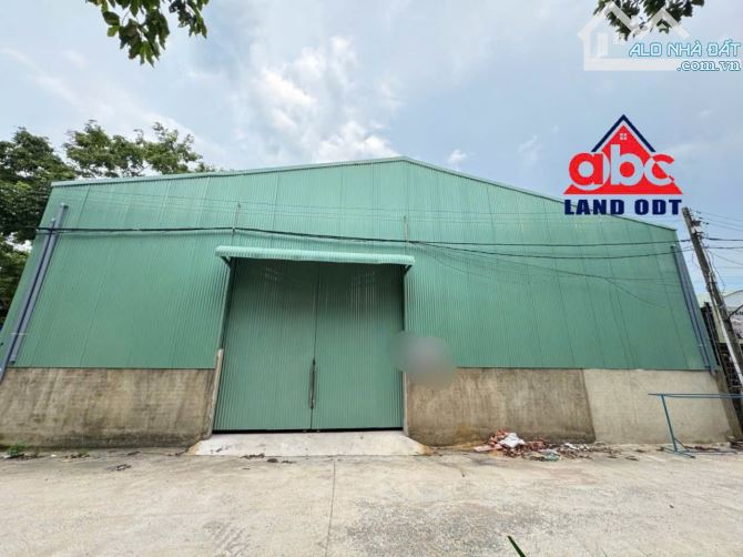 Bán Xưởng 1600m2 Giá 7ty800 Thuộc Tân An Vĩnh Cuu - 2