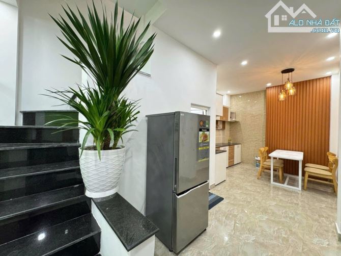 BÁN  NHÀ 3 TẦNG MỚI ĐẸP KIỆT HÀM NGHI ,CHỈ 4 TỶ - 2