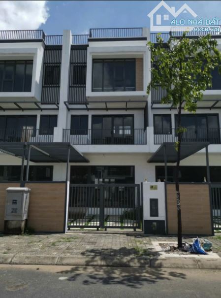 100M NHÀ PHỐ ĐÔNG TĂNG LONG, 8,X TỶ, ĐƯỜNG 10M, PHÂN LÔ ĐỒNG BỘ - 2