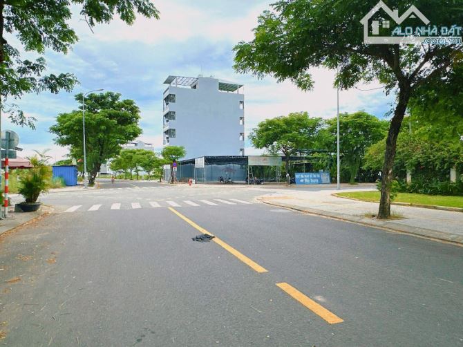 🎉🎉CẶP ĐẤT SIÊU ĐẸP - ĐƯỜNG 9M5 KHU ĐÔ THỊ FPT - KỀ ĐẠI HỌC FPT - 2