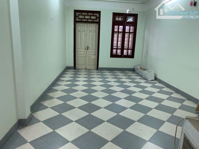 Bán nhà 4 tầng mặt phố Bạch Năng Thi khu phía Đông thành phố Hải Dương - 2
