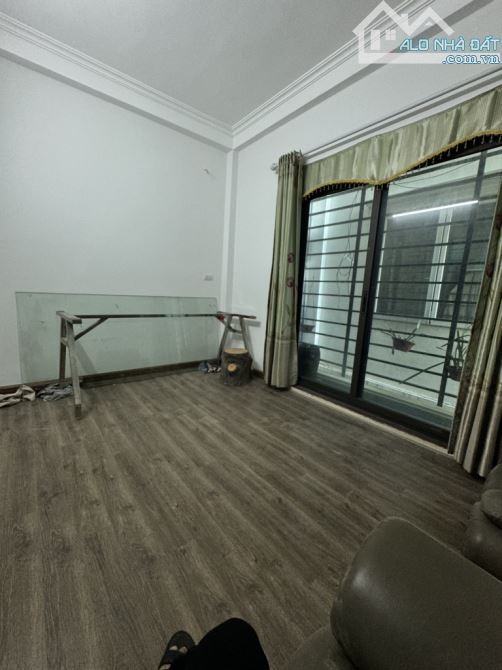 Phúc Lợi- Dân Xây  2 thoáng nhà 4 tầng đầy đủ công năng.  20m ra ô tô tránh. Sổ đẹp chờ s. - 2