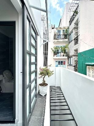 Nhà mới & đẹp Nguyễn Đình Chiểu_ P3, Phú Nhuận. DT 47m2. 3 tầng A4. 3.1m x 16m. Giá 6.5 tỷ - 22