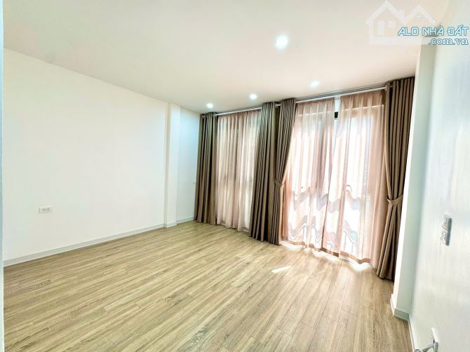 MINH KHAI - NHÀ ĐẸP 7T THANG MÁY - LÔ GÓC - 4 NGỦ - NỘI THẤT ĐẸP - CHỈ 30M RA Ô TÔ - 25