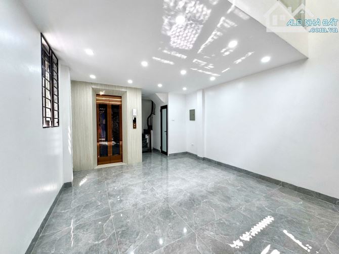 MINH KHAI - NHÀ ĐẸP 7T THANG MÁY - LÔ GÓC - 4 NGỦ - NỘI THẤT ĐẸP - CHỈ 30M RA Ô TÔ - 30