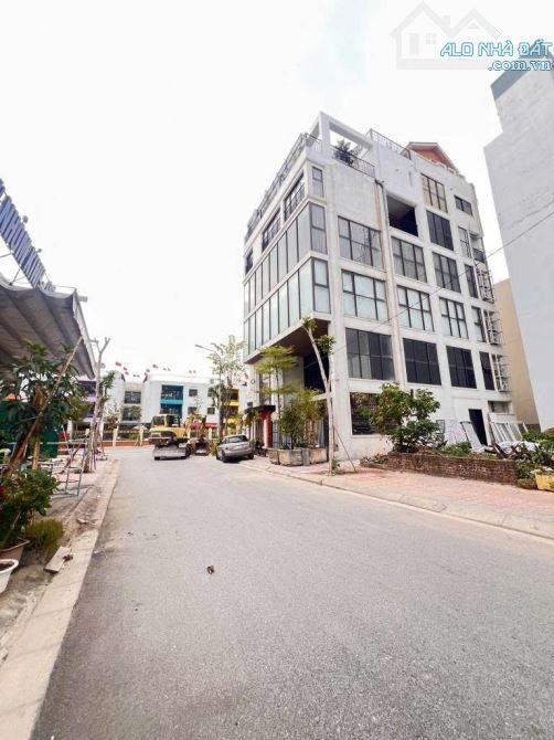 Bán đất phân lô vỉa hè tái định cư ngọc thụy 80m mt 4m đường 2 tô tải tránh - 3
