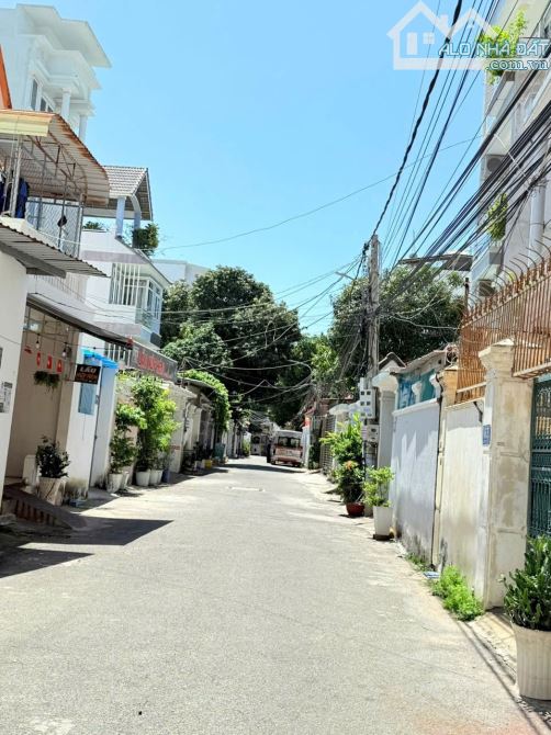 Bán Nhà 1 Trệt 1 Lầu Hẻm Oto Phan Chu Trinh 80M2 (10x8) - Giá: 7.6Tỷ tl - 3