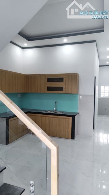 Nhà gần ngã 3 đèn vàng Changshin vị trí đẹp mặt đường thông thoáng 6 mét. - 3