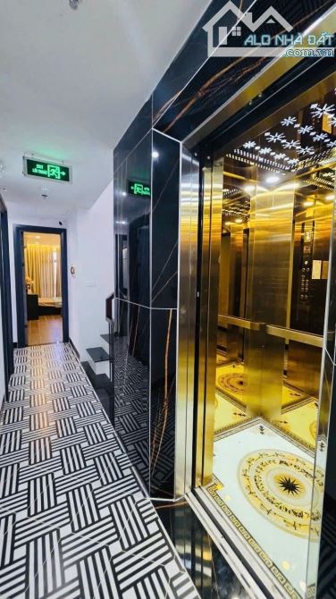 Bán CHDV 102m 28PKK dòng tiền 1.5 tỷ/ năm Giá chỉ 23.9 tỷ