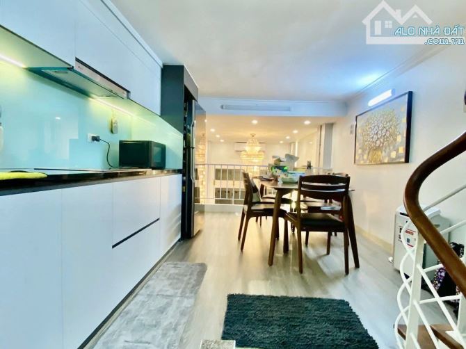 Bán nhà 5 tầng phân lô ôtô đỗ cửa Đặng Tiến Đông DT 40m giá 15.3 tỷ - 3