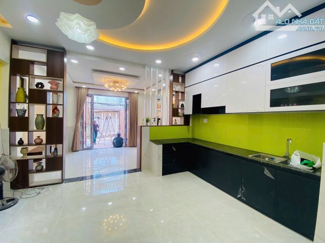 Bán nhà 5 x 13m, sau căn MT Lưu Hữu Phước P15-Q8 - 3