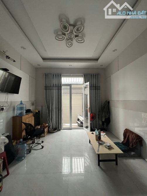 Thủ Đức - 40m2 - 3 Tầng - 4.9 tỷ - Hoàn công - SHR - 3