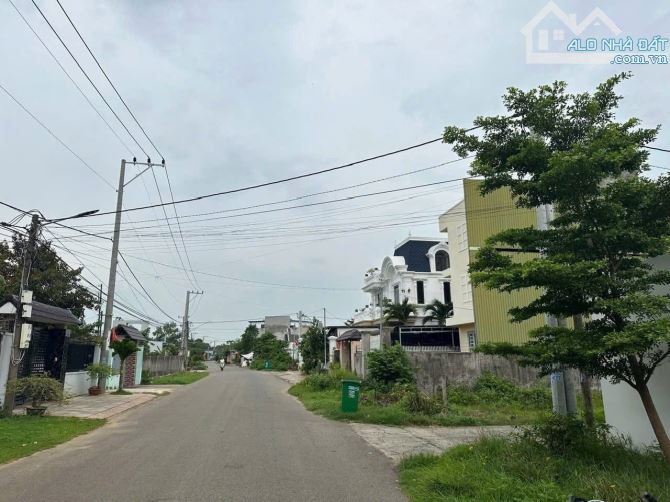 Bán nhà xinh xinh, có khoảng sân rộng ở phường Tam Long, Hồ Chí Minh - 3