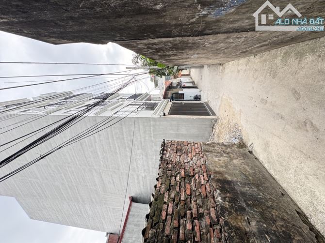 đất Đức Diễn - 36m2 - ô tô nhỏ vào đất - lô góc 2 mặt tiền - 3