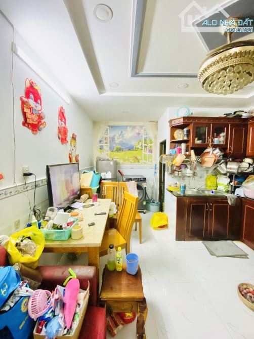 Nhà ở nhà bè chưa tới 4t mà ngân hàng cho vay được luôn hot hot quá, nhanh mới kịp ạ. - 3