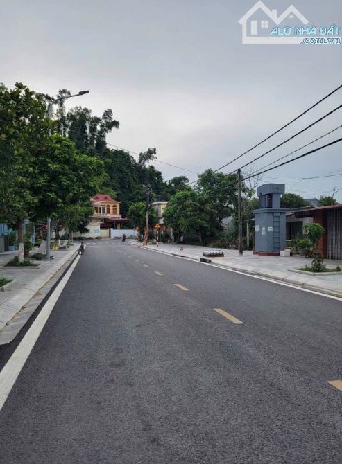 Duy nhất 1 lô  100m2 Tuyến 1 Mặt Đường thanh niên, Quận Đồ Sơn. giá 3,4 tỷ - 3