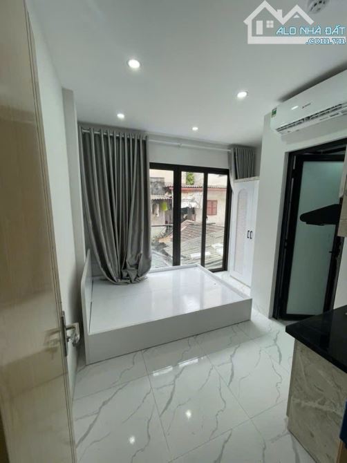 BÁN CĂN HỘ DỊCH VỤ CẦU GIẤY - VỊ TRÍ ĐẸP - 12P KHÉP KÍN - DOANH THU TỐT - 46M2, HON 11 TỶ - 3