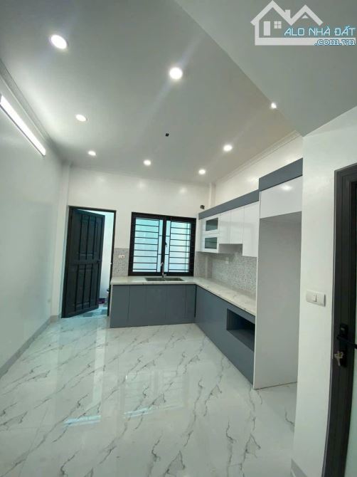 DT: 57m, nhà 5 tầng, gara oto, 5 ngủ, 7.3 tỷ, Đại Đồng - Đông Mỹ - 3