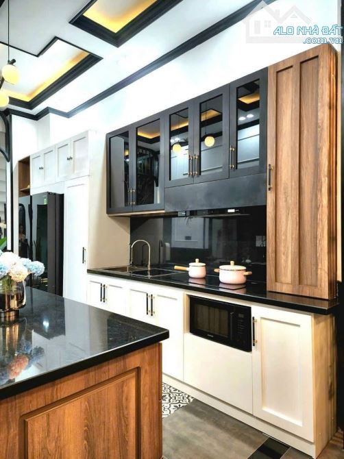 ÍT BÁN! NHÀ MẶT PHỐ VĨNH PHÚC – TRUNG TÂM BA ĐÌNH – VỊ TRÍ VÀNG KINH DOANH - MẶT TIỀN RỘNG - 3