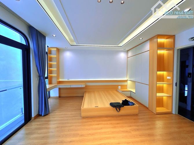 NHÀ ĐẸP MẶT PHỐ TÂY SƠN_SÁT NGÃ TƯ SỞ _TTQ ĐỐNG ĐA_THANG MÁY_KD ĐỈNH_DT41m_6T_MT5_Giá 13.8 - 3