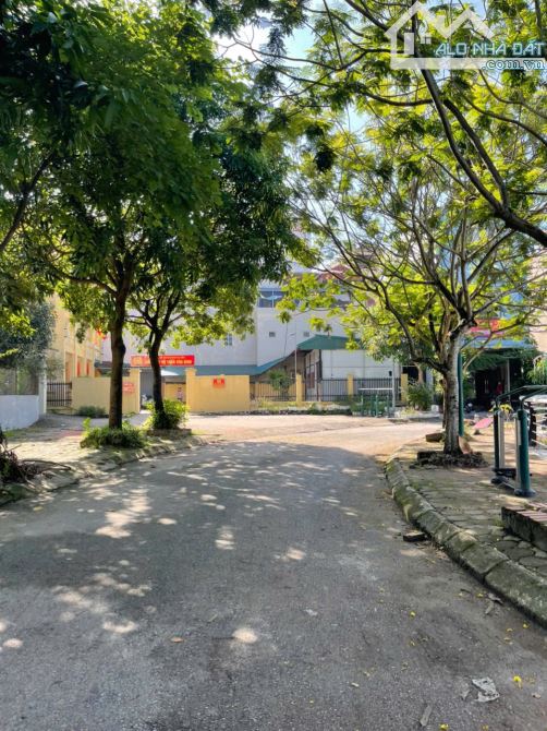 Bán đất đấu giá TTTM Vân Đình sẵn sổ hồng, mặt tiền rộng lô góc view hồ h.iếm - 3