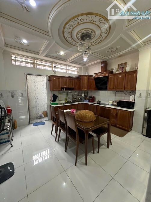 BÁN NHÀ 3 LẦU MẶT TIỀN NGUYỄN VĂN CỪ ĐOẠN KDC HỒNG PHÁT GẦN TRẦN HOÀNG NA - 3
