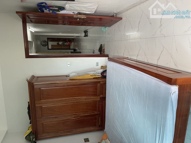 Siêu phẩm nhà 5 tầng mặt đường Trần Hưng đạo - cần bạn gấp - 3