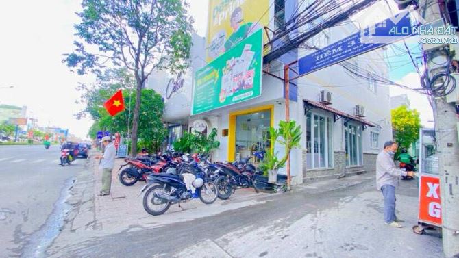 Cho thuê đất hơn 2.000 m2 hẻm 311 Nguyễn Văn Cừ - 3