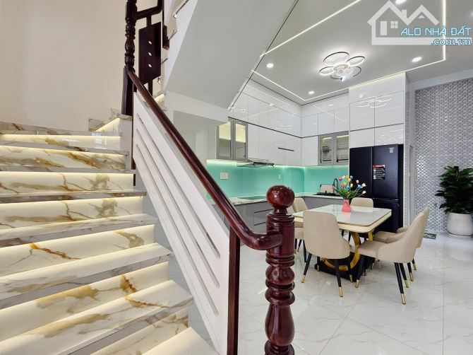 Căn nhà đẹp mới nhất ngay Đường Số 5, Thủ Đức. Giá: 2 Tỷ 890 / 55.2m2. SHR, hẻm 5m thông - 2